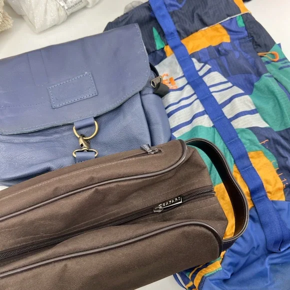 Bundle - Picture 2 of 15